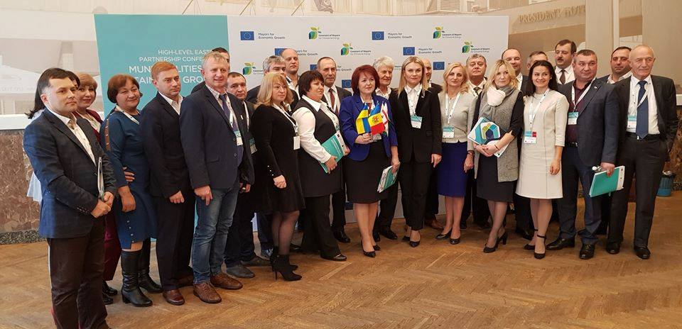 Primari din Republica Moldova (inclusiv semnatari ai Convenției Primarilor) la Kiev - Conferința de rang înalt „Municipalitățile pentru Creștere Durabilă”