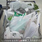 Prima ţară din America Latină care interzice pungile de plastic în magazine