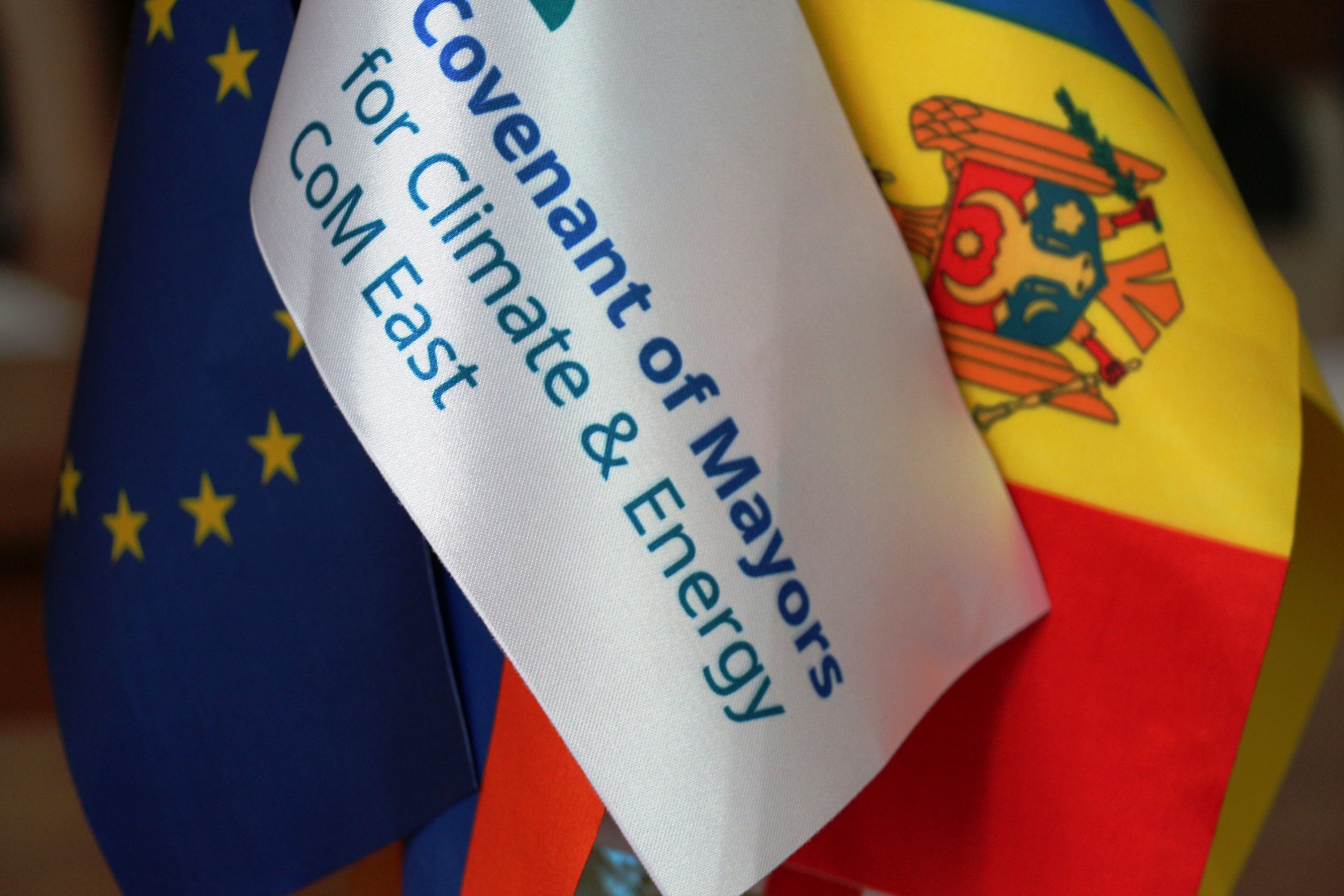  Moldova: Instruire pe aspecte financiare pentru semnatarii Convenției primarilor privind clima şi energia