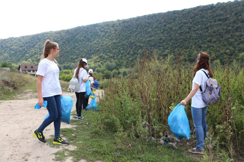 Acţiunea „Pentru un Răut curat”, desfăşurată de Mişcarea Ecologistă din Moldova