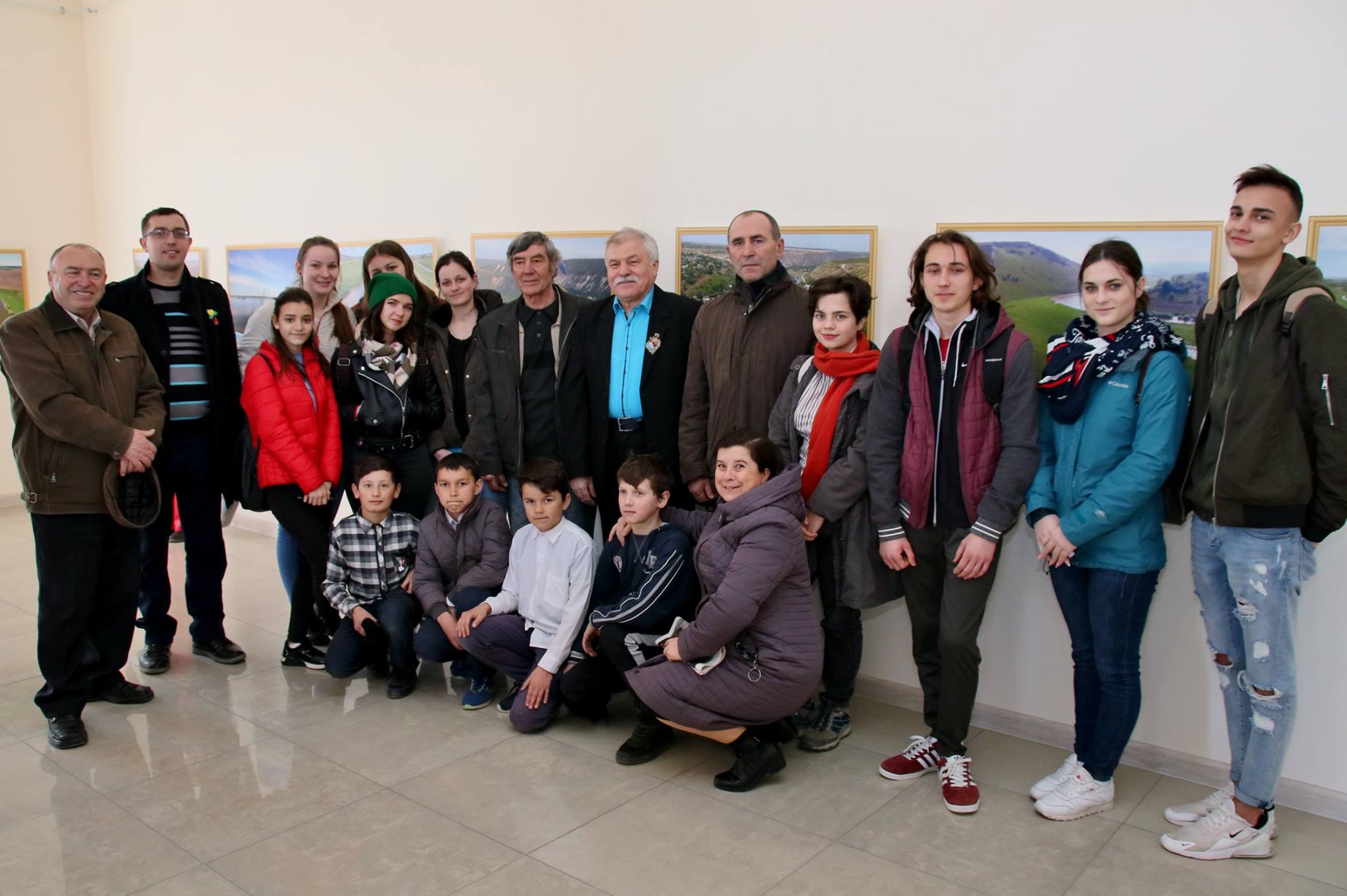 Cu vizitatorii expoziţiei „Apele Moldovei” din oraşul Cimişlia 