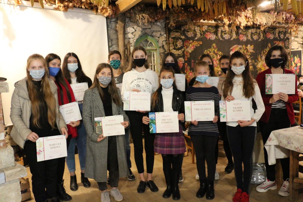Câştigătorii concursului „Tinerii ambasadori ai Rezervației Orheiul Vechi”