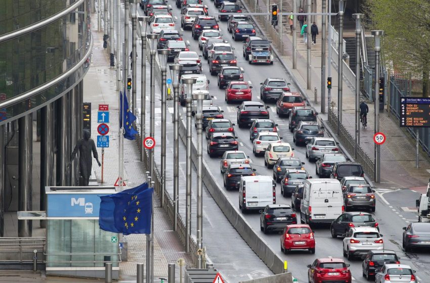  Bruxellesul va interzice mașinile diesel până în 2030 și mașinile pe benzină până în 2035