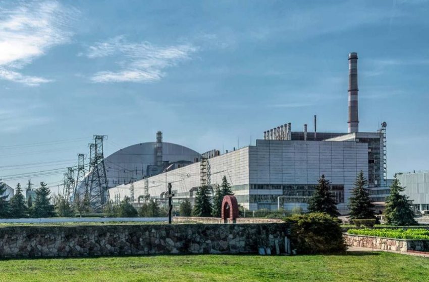  Circa o sută de angajaţi ai centralei de la Cernobîl au devenit „prizonieri de război” şi lucrează de 3 săptămâni în condiţii de stres enorm