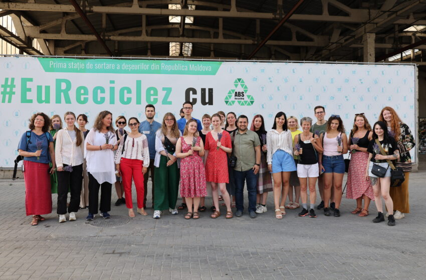  Jurnaliști din cinci țări participă în Republica Moldova la o tabără media pentru a aborda probleme de mediu