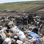 Reguli europene pentru depozitele de deşeuri la sol: urmează să fie îngrădite şi asigurate cu căi de acces conforme