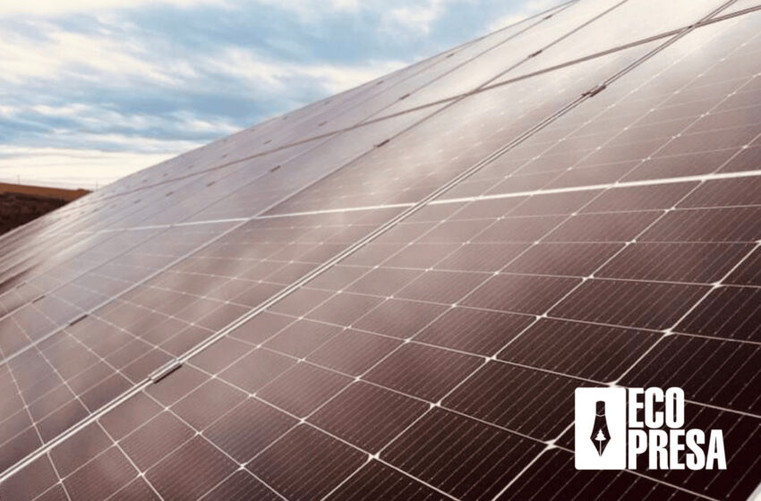  Panourile fotovoltaice: reguli noi pentru instalarea şi exploatarea lor. Consumatorii casnici sunt îndemnaţi să-şi instaleze mai activ panouri solare