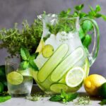 Hidratarea pe caniculă: Rețete de băuturi răcoritoare pe care le poți prepara acasă și recomandările medicilor