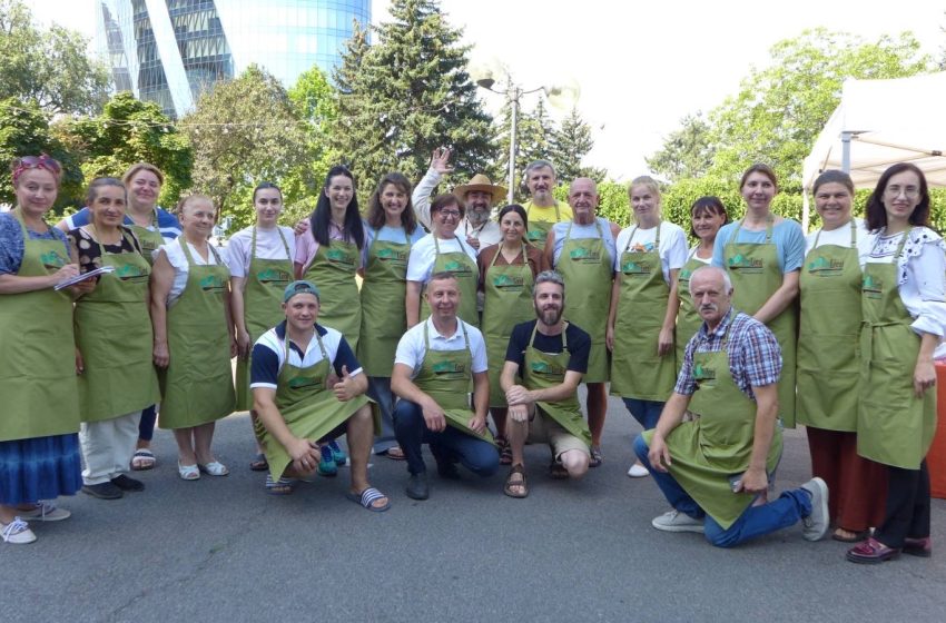  EcoLocal Farmers Market Moldova, prima piață de fermieri din țara noastră recunoscută la nivel global