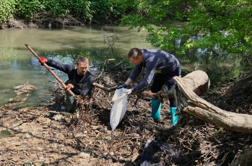 Comunitățile din Republica Moldova, invitate să se implice de Ziua Mondială a Curățeniei. 20 de localități vor primi saci și mănuși