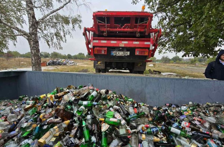  Șapte localități din raionul Strășeni testează un sistem de sortare a deșeurilor pentru reducerea impactului asupra mediului