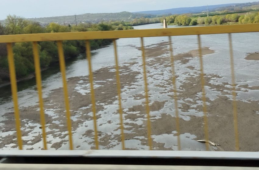  Nivel scăzut de apă în Nistru. Expert: vom avea probleme în vară și toamnă