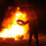 Peste 132.000 lei amenzi pentru arderea anvelopelor în noaptea de Paști