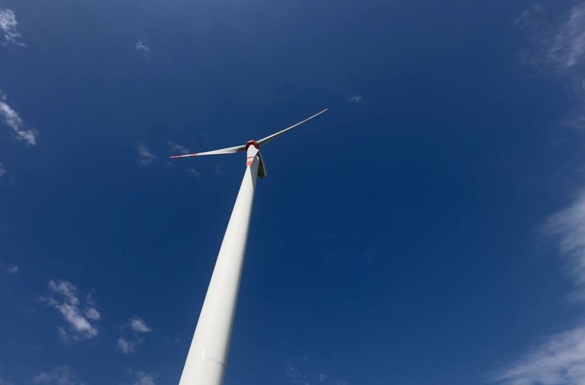  Un nou record de consum a energiei regenerabile anunțat de autorități