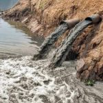 Noi reguli pentru operatorii economici care desfășoară activități cu potențial de risc pentru mediu