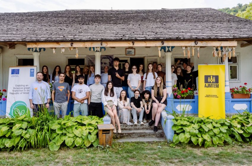  20 de tineri din mai multe colțuri ale țării, pregătiți să devină jurnaliști de mediu