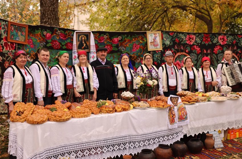  Covoare vechi, tradiții păstrate și grijă pentru natură: „Școala Veche – Timpuri Noi” revine la Suhuluceni