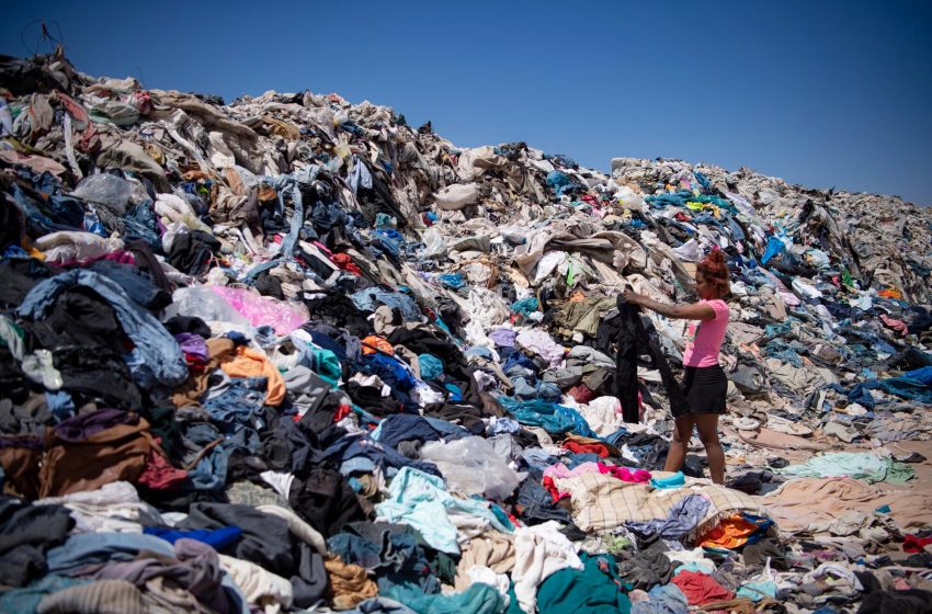  Hainele nevândute nu vor mai putea fi distruse. UE interzice eliminarea stocurilor textile de către marile companii