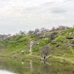 Lunca Răutului, între izvoare și stânci