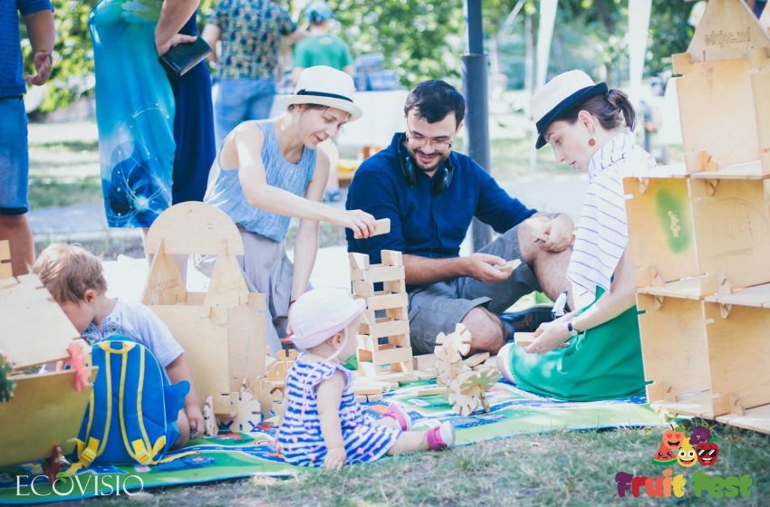  Un weekend cu artă, muzică și ateliere la Moldova-Film. YARDSALE + THE ART revine pe 5 și 6 septembrie 