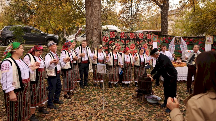  Când tradiția devine școală